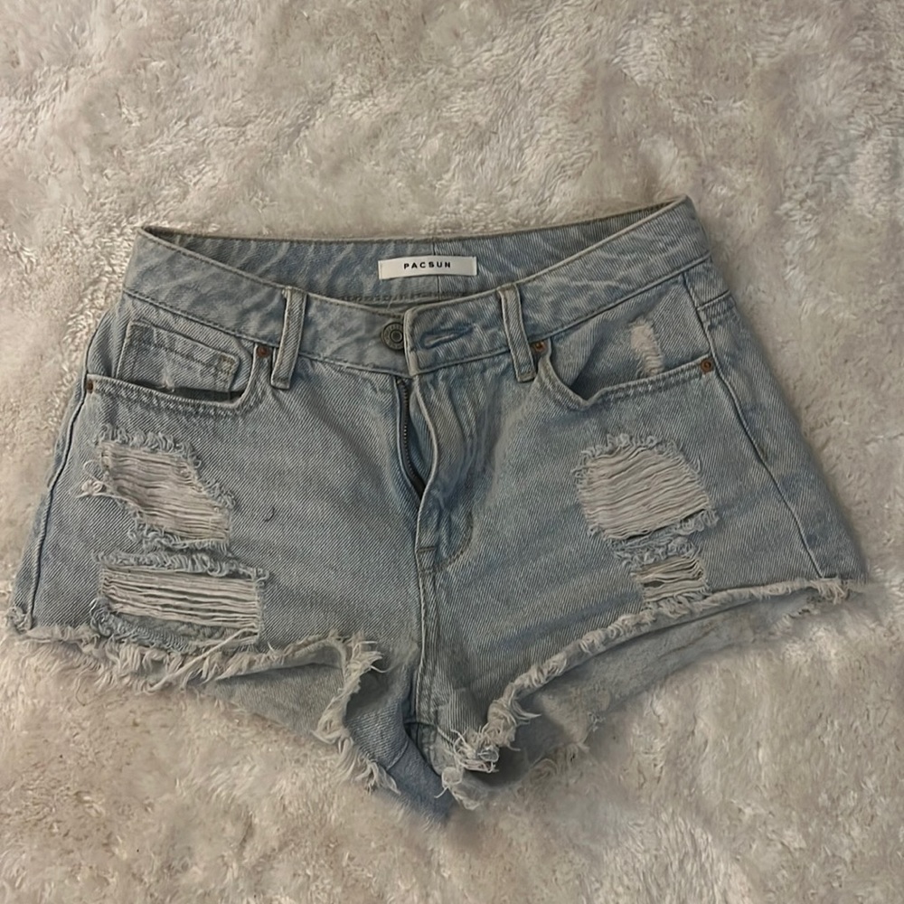 PACSUN FESTIVAL SHORTS SIZE 24